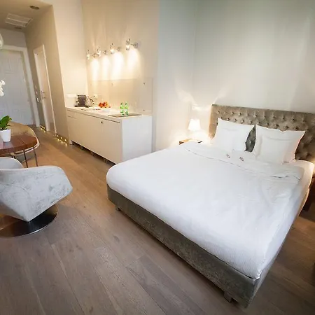 Bracka 6 Lägenhetshotell