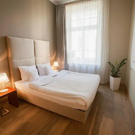 Bracka 6 Lägenhetshotell 4*