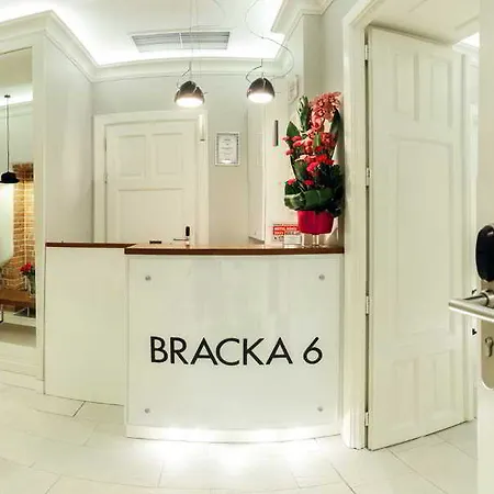 Hotel apartamentowy Bracka 6 4*