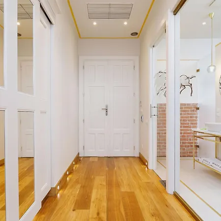 布兰斯卡6号公寓式酒店 4* 克拉科夫