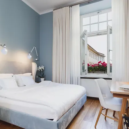 Apart Otel Bracka 6 4*