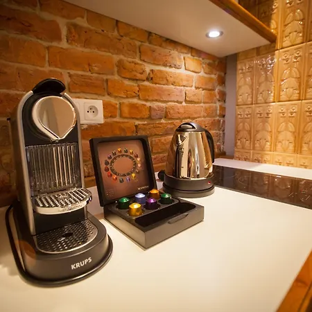 شقة فندقية Bracka 6 4*