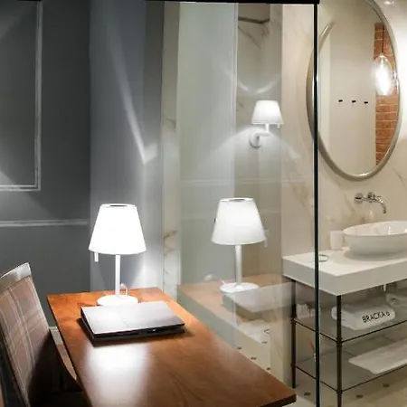 Apart Otel Bracka 6 4*