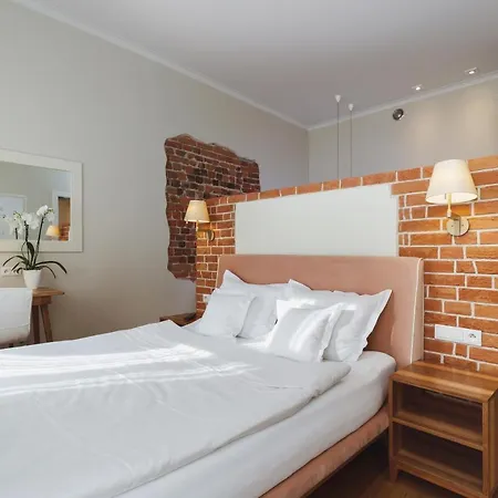 Hotel apartamentowy Bracka 6 4*