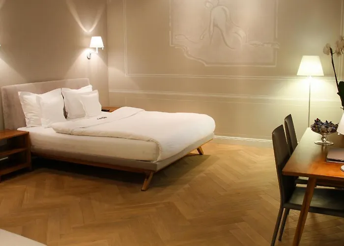 Bracka 6 Lägenhetshotell 4*