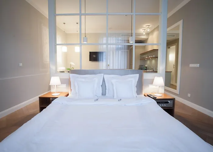 Bracka 6 Lägenhetshotell 4*