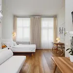 Ξενοδοχείο με διαμερίσματα Bracka 6