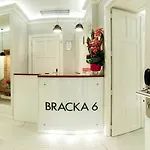Ξενοδοχείο με διαμερίσματα Bracka 6 4*