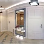 Ξενοδοχείο με διαμερίσματα Bracka 6